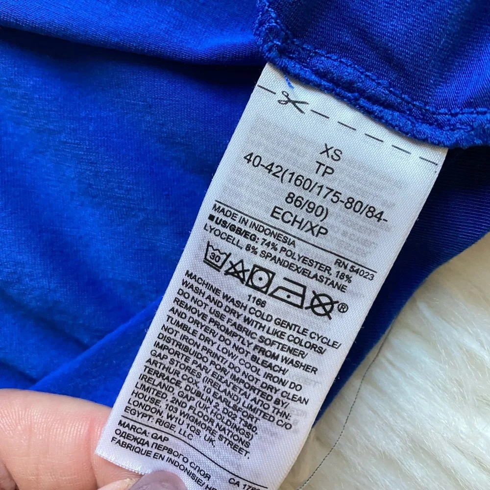 GAPFit royal blue active tank
